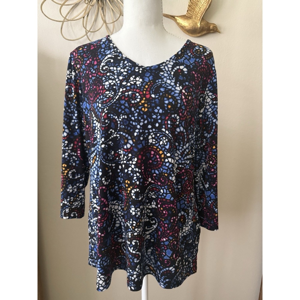 Susan Graver Liquid Knit Top M Stained Glass Mosaic Paisley 3/4 Sleeve Blue